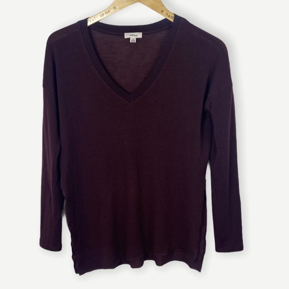 Aritzia Wilfred Sherbrooke Purple V-Neck Sweater Top Size XS Stretch Minimalist